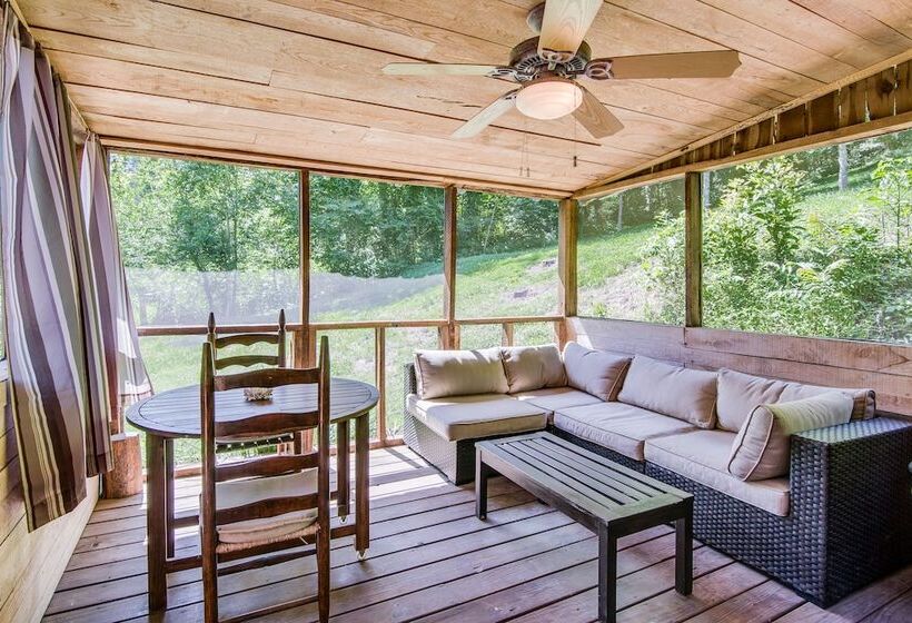 Butterfly Hollow B&b