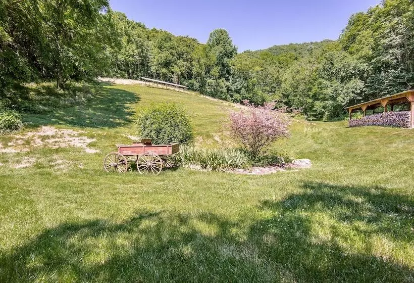 Butterfly Hollow B&b