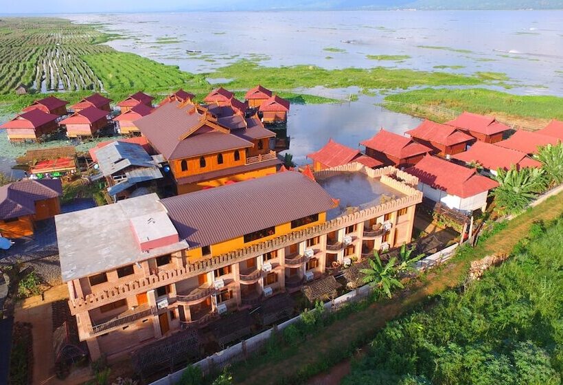 هتل Ann Heritage Lodge