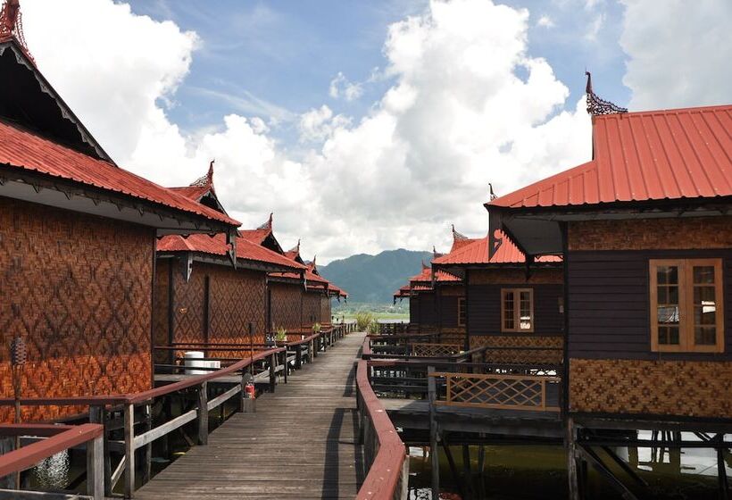 هتل Ann Heritage Lodge