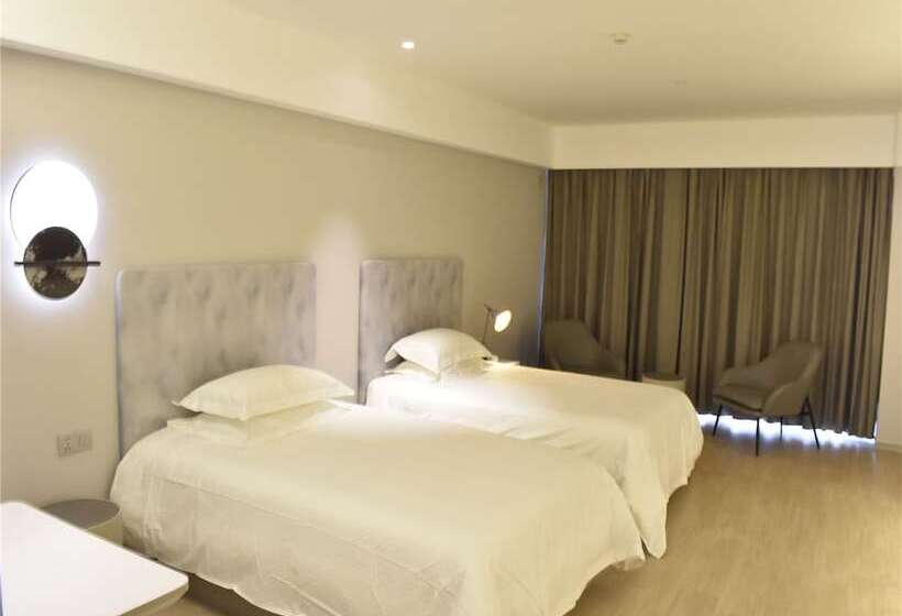 فندق Lhasa Railway Station Magnolia