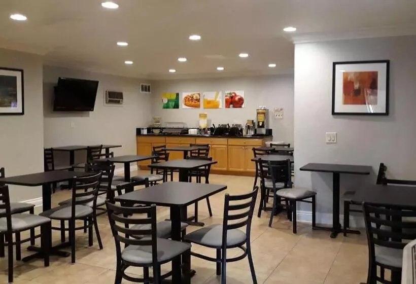 Hotelli Quality Inn & Suites El Cajon San Diego East
