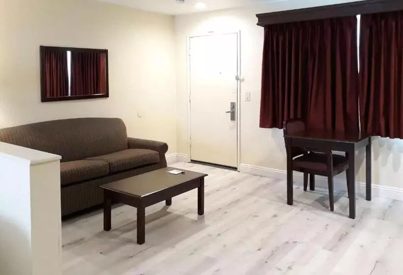 Hotelli Quality Inn & Suites El Cajon San Diego East