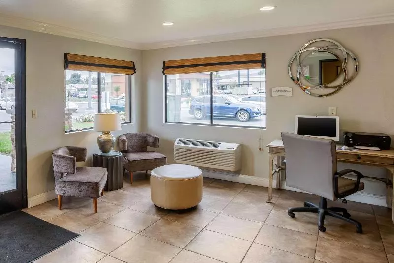 Hotelli Quality Inn & Suites El Cajon San Diego East