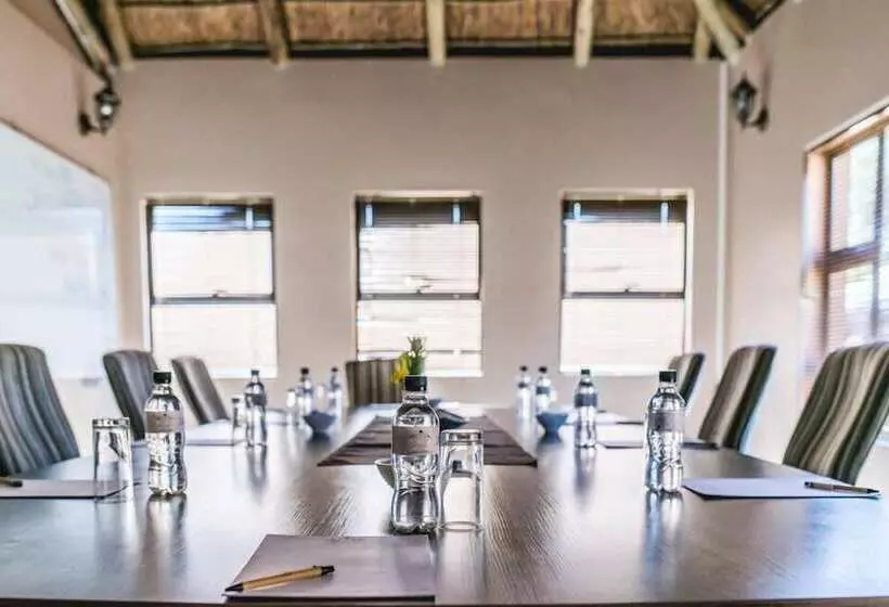 هتل Ritsako Game Lodge