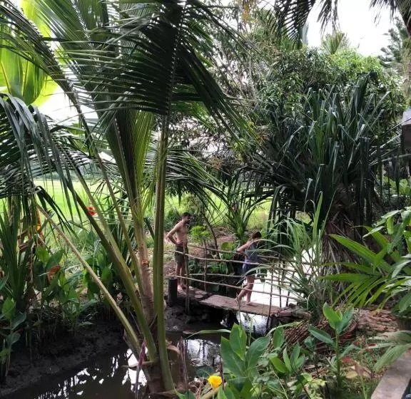 Hotelli Viveka Inn Guest And Yala Safari