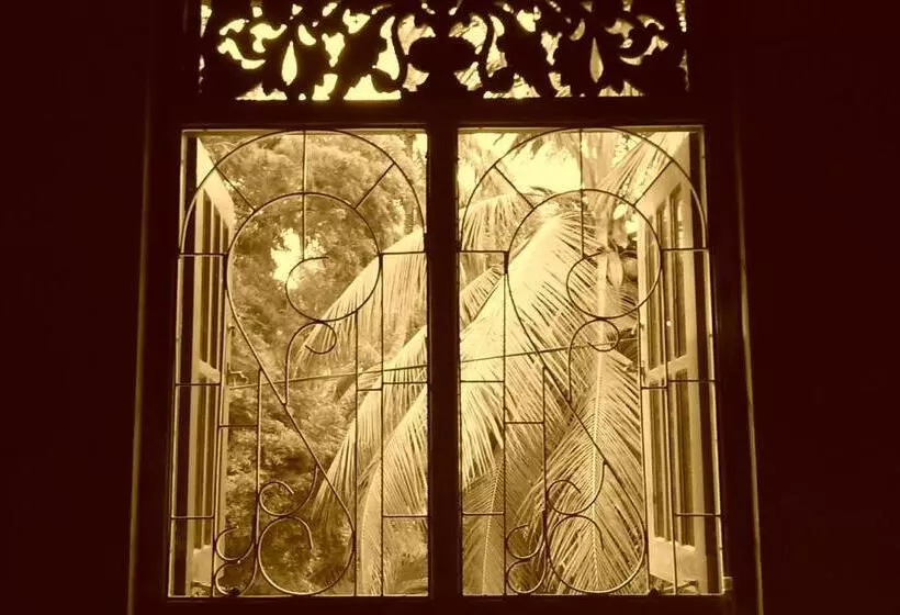 Hotelli Viveka Inn Guest And Yala Safari