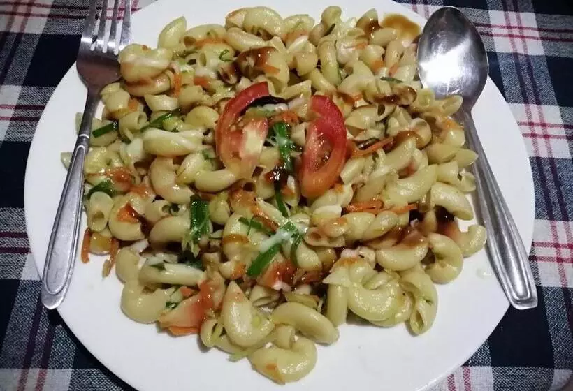 Hotelli Viveka Inn Guest And Yala Safari