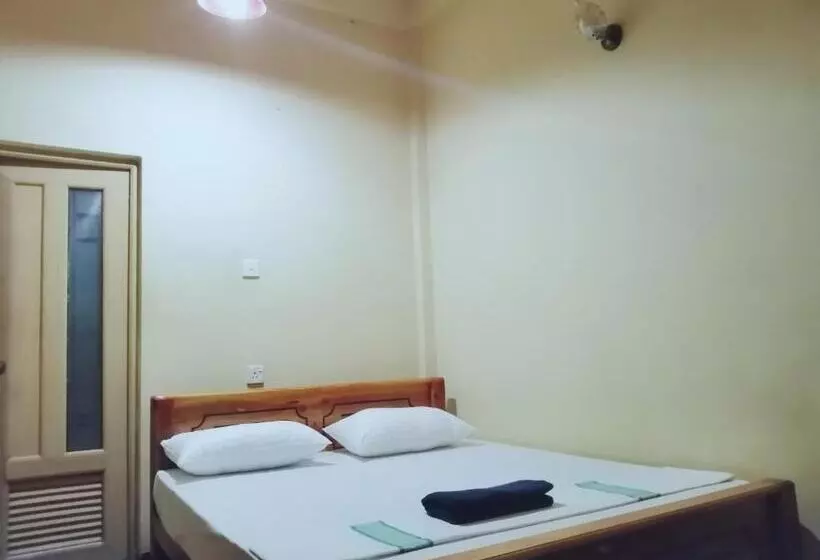 Hotelli Viveka Inn Guest And Yala Safari