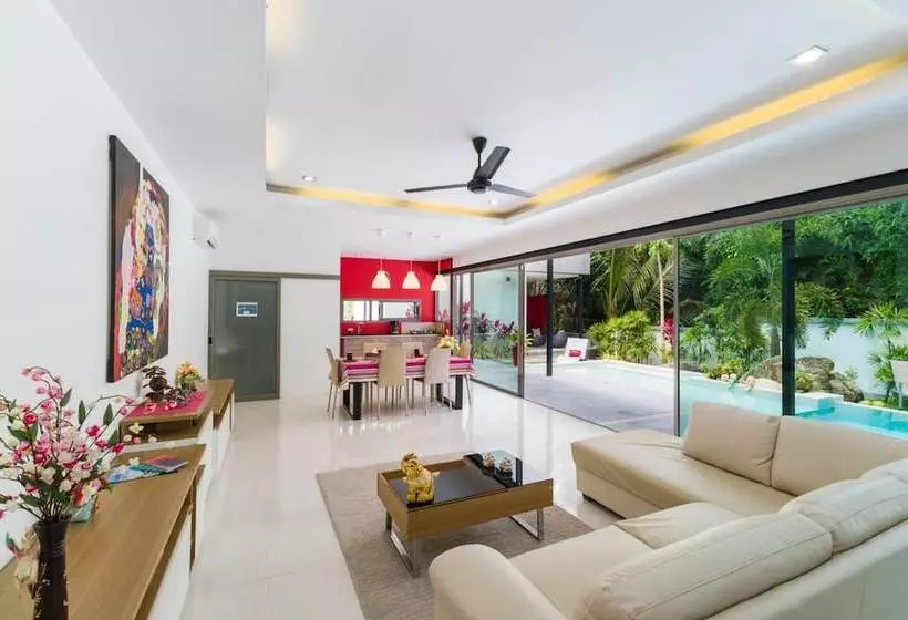 Tawan Villa