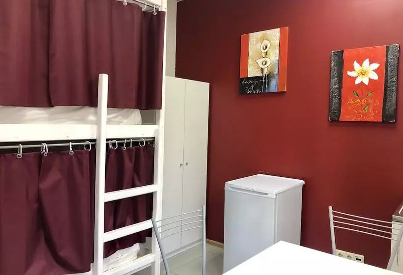 Dobrolubov   Hostel