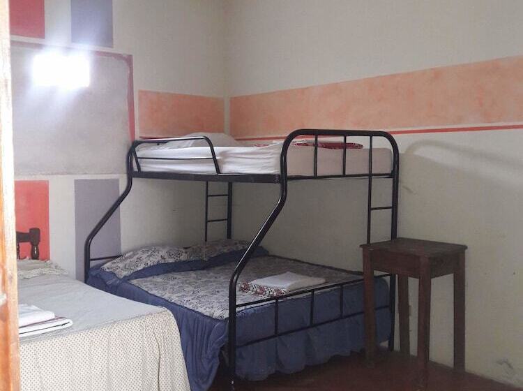 هتل Don Moises Hostel