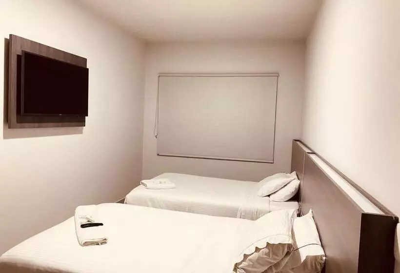 ホテル Doral Inn