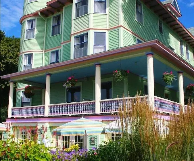 Hotelli Inn On Mackinac