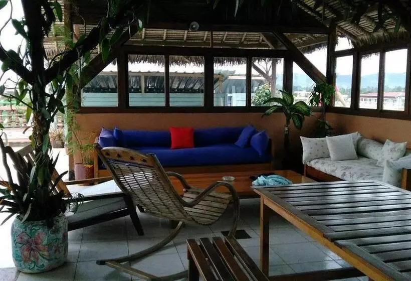 هتل La Terrasse Du Voyageur