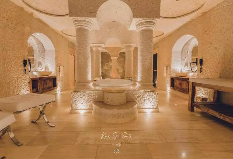 Hotelli Nino Cave Suites