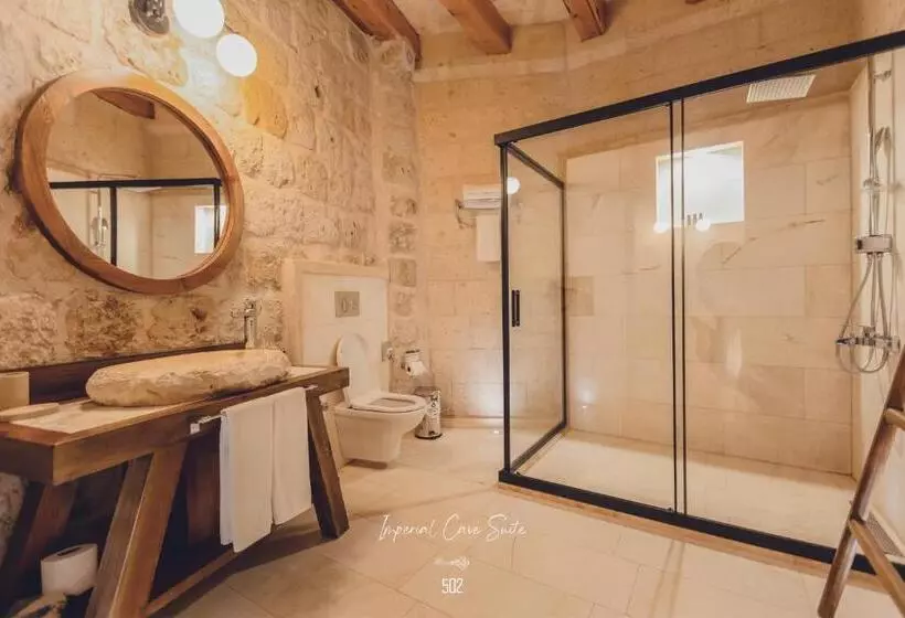 Hotelli Nino Cave Suites