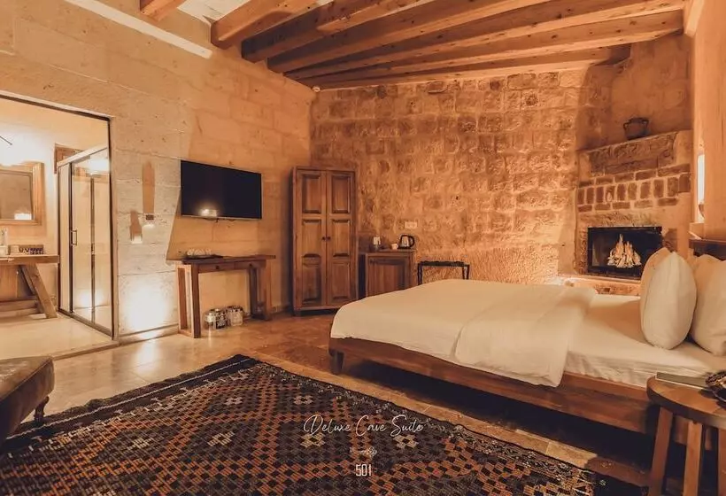 Hotelli Nino Cave Suites