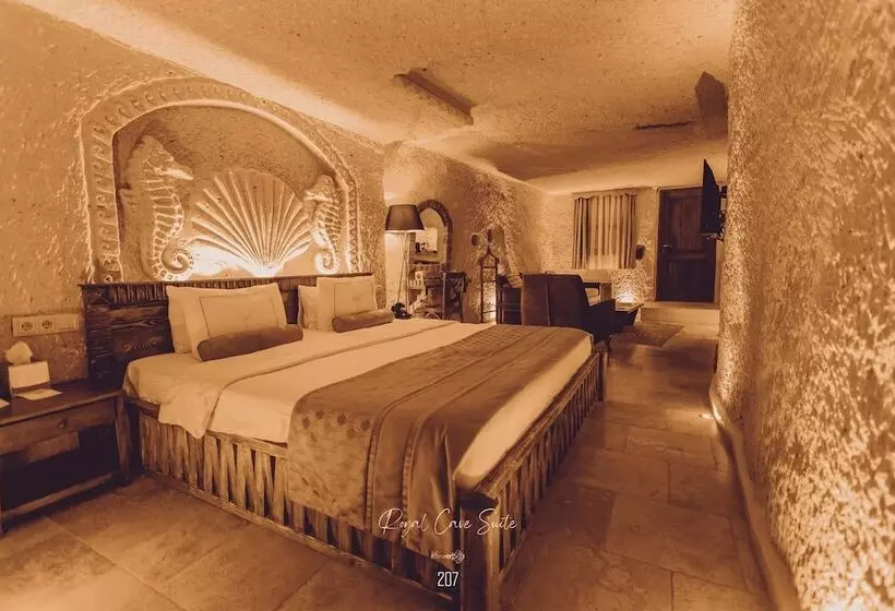 Hotelli Nino Cave Suites