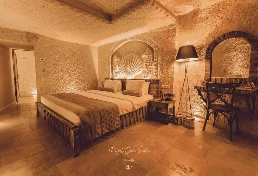 Hotelli Nino Cave Suites