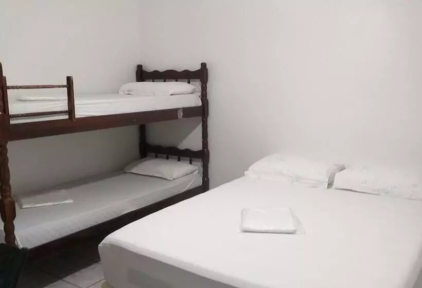 Hotelli Pousada Verdes Mares Guaratuba