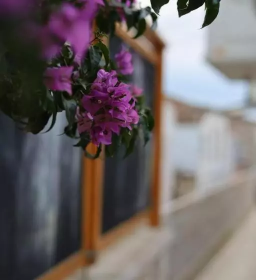 Majatalo Monat Otel Alaçatı