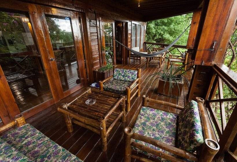 Roatan Bed & Breakfast Apartments