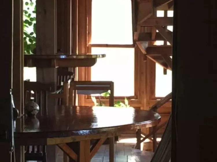 Roatan Bed & Breakfast Apartments