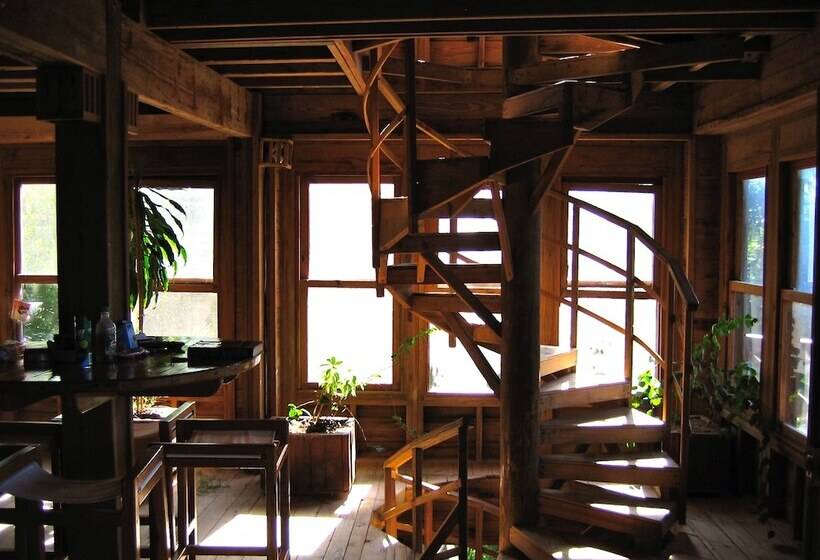 Roatan Bed & Breakfast Apartments