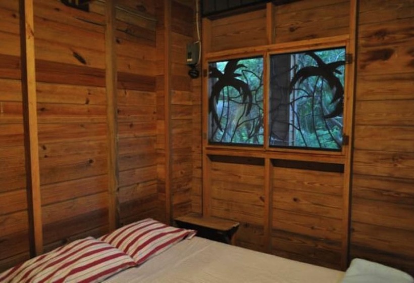 Roatan Bed & Breakfast Apartments