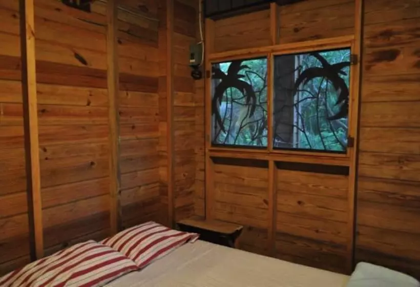 Roatan Bed & Breakfast Apartments