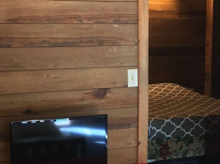 Roatan Bed & Breakfast Apartments