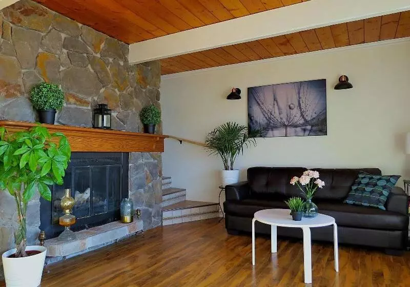 The Fourth Lock Bed & Breakfast