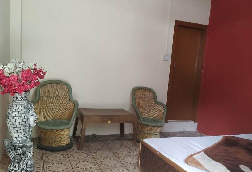 Highland Gojh Kasol Hostel