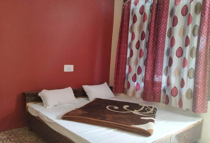 Highland Gojh Kasol Hostel