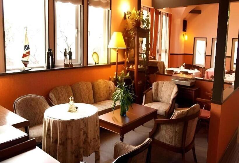 פנסיון Country Inn The White Marine