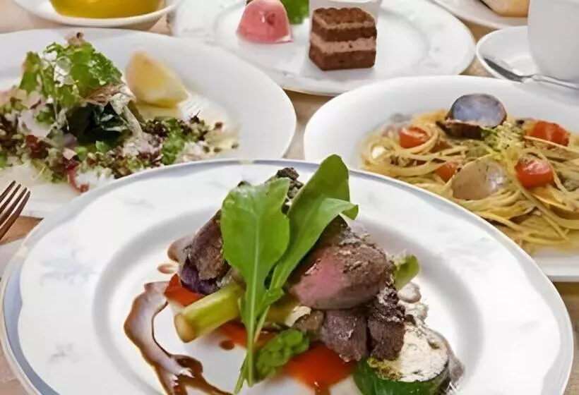 Majatalo Country Inn The White Marine