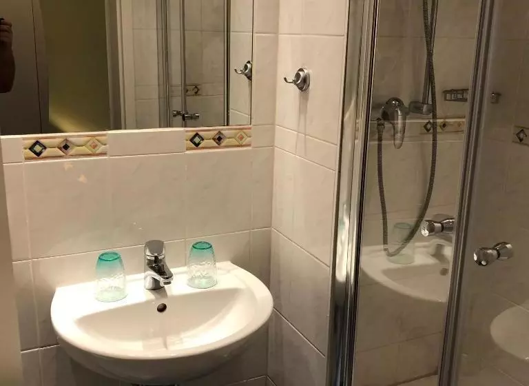 Majatalo Parkschlösschen In Greiz