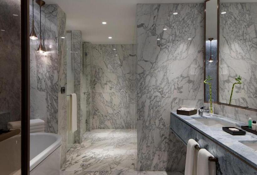 Reges, A Luxury Collection Resort & Spa, Cesme