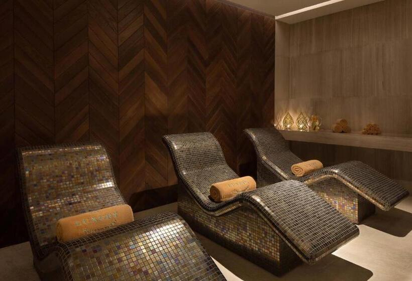 Reges, A Luxury Collection Resort & Spa, Cesme