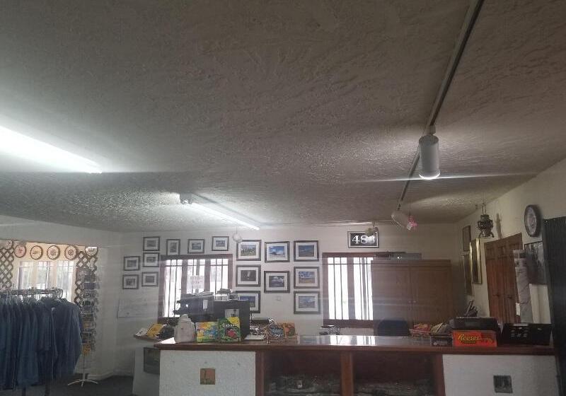 منتجع The Chama  & Shops