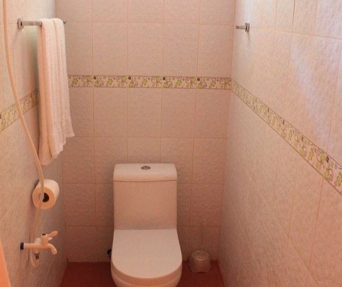 Herberge Double J Hotel And Restaurant