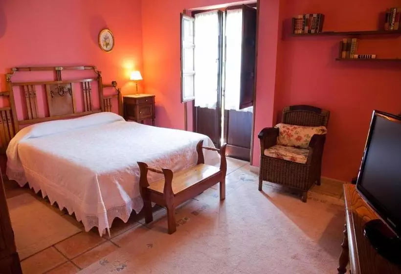 Aamiaismajoitus (B&B) Posada San Tirso