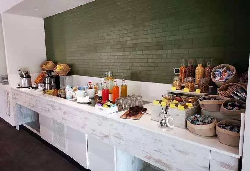 簡易ホテル Youmami Suite Hotel Wellness&spa