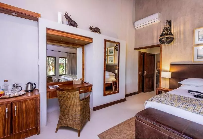 هتل Amani Safari Camp