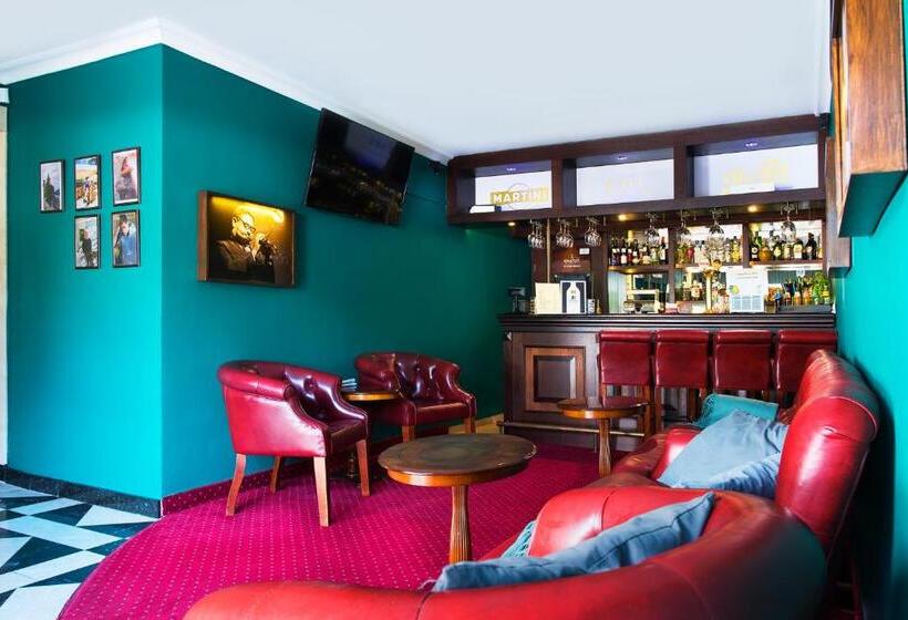 בית מלון כפרי Willa Alexander Resort & Spa   Caloroczny Kryty Basen