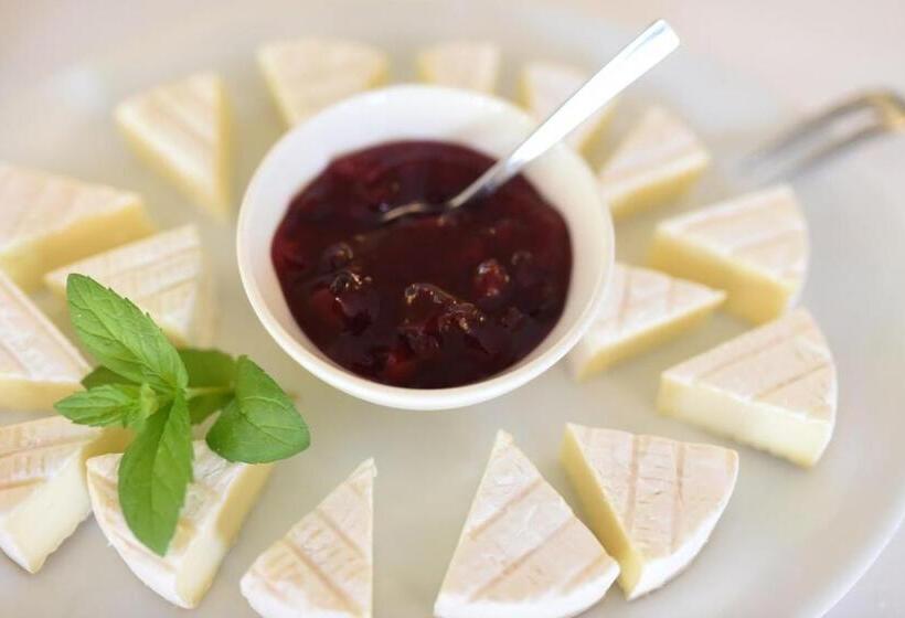 בית מלון כפרי Willa Alexander Resort & Spa   Caloroczny Kryty Basen