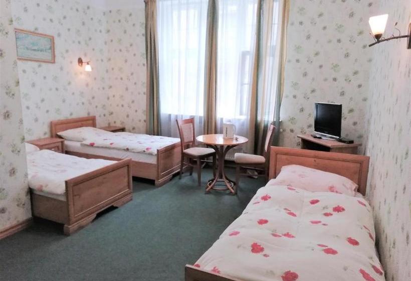 פנסיון Dom Goscinny Ela