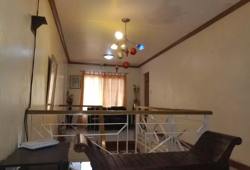 ペンション La Gracia Apartelle