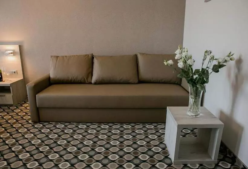 Majatalo Marina Mielno Z Widokiem Na Jezioro